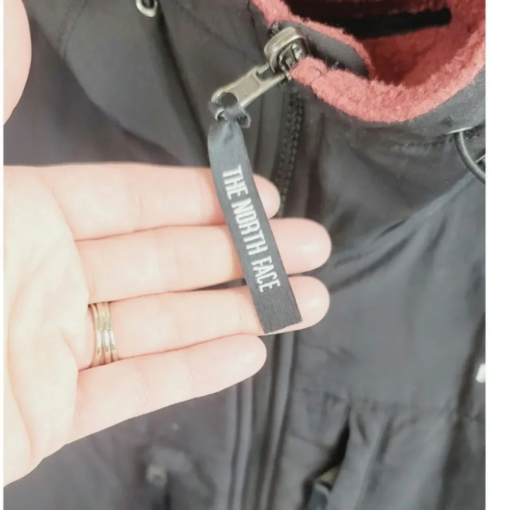 The North Face Retro Denali Color Block Hooded Jacket in Sumac/TNF, SZ Medium